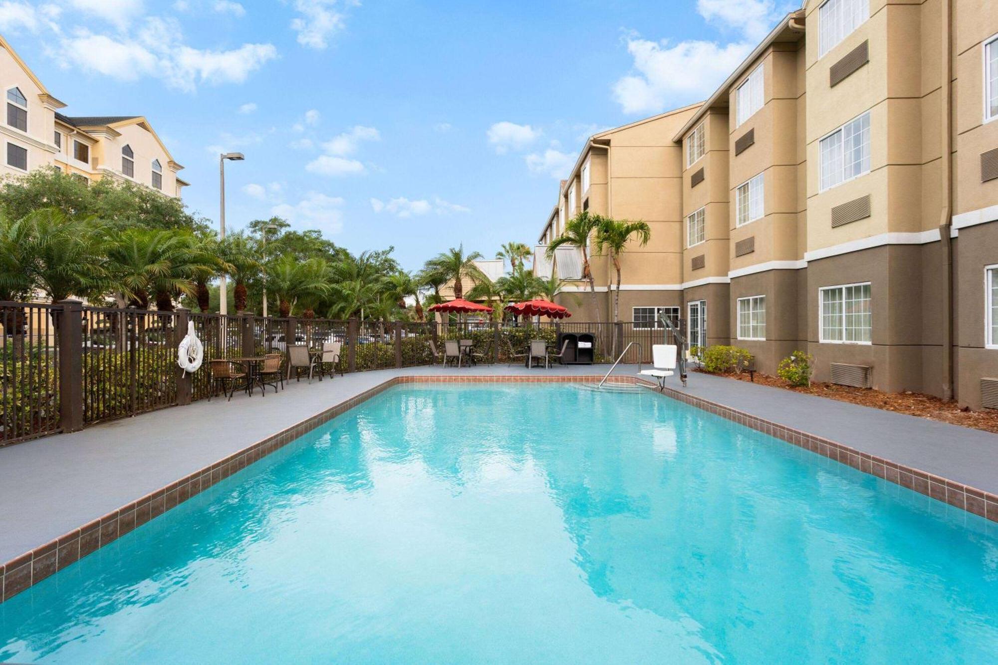 Baymont By Wyndham Orlando-International Dr-Universal Blvd المظهر الخارجي الصورة