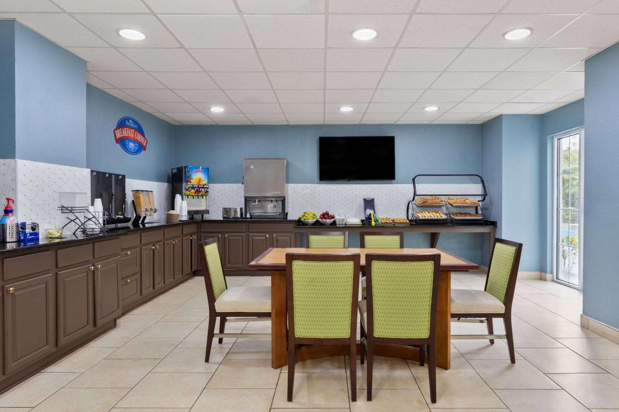 Baymont By Wyndham Orlando-International Dr-Universal Blvd المظهر الخارجي الصورة
